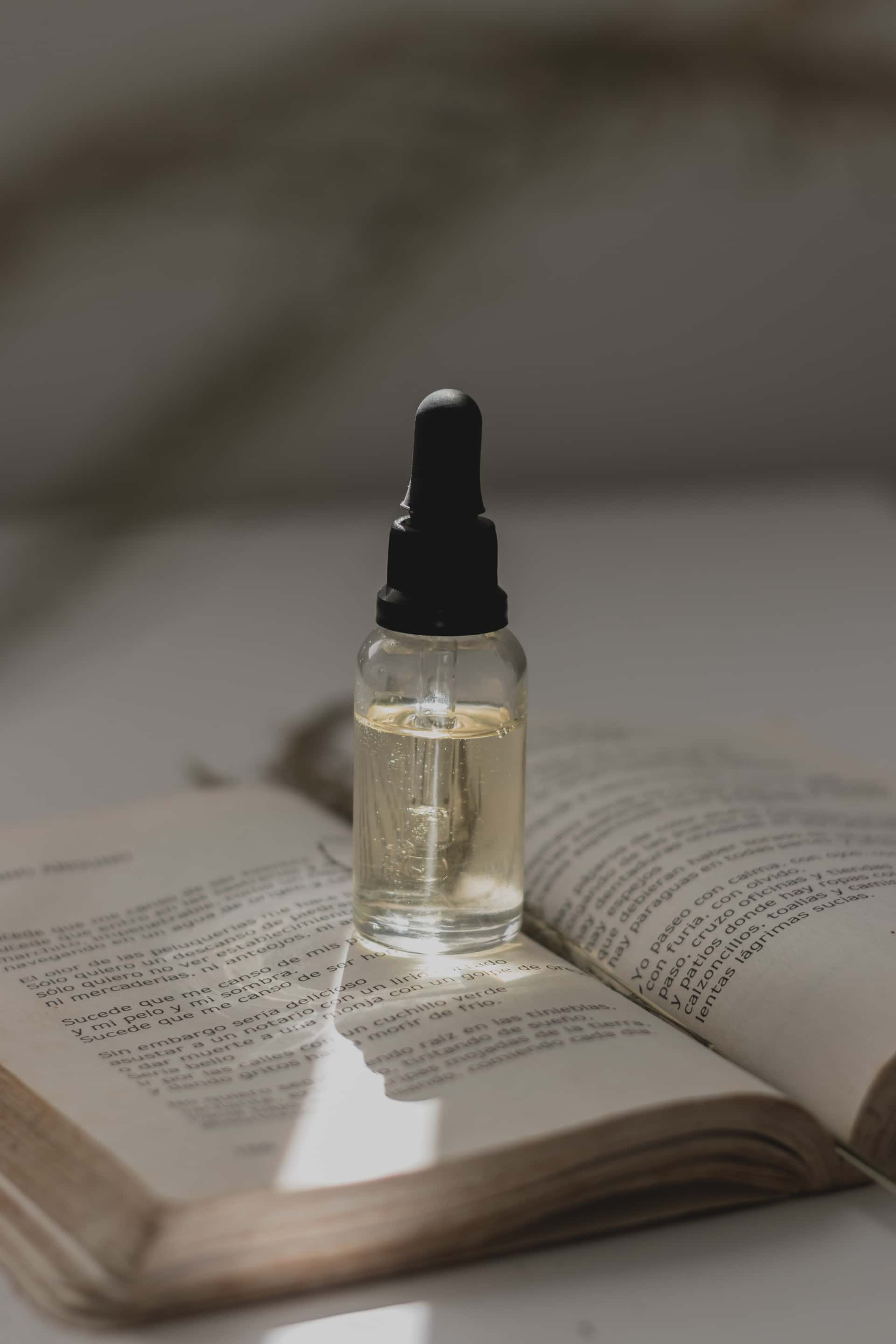 Salicylic Acid: The Acne-Fighting, Anti-Inflammatory Hero